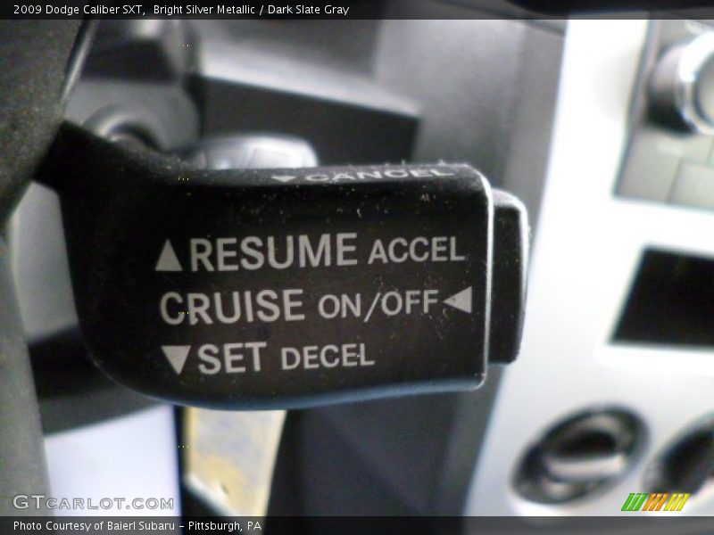 Bright Silver Metallic / Dark Slate Gray 2009 Dodge Caliber SXT