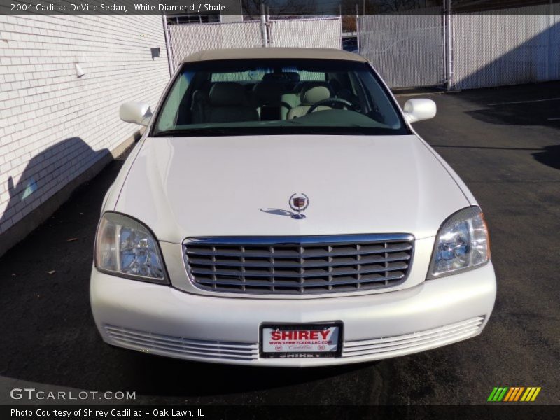 White Diamond / Shale 2004 Cadillac DeVille Sedan