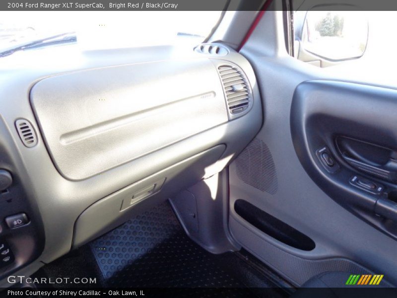 Bright Red / Black/Gray 2004 Ford Ranger XLT SuperCab