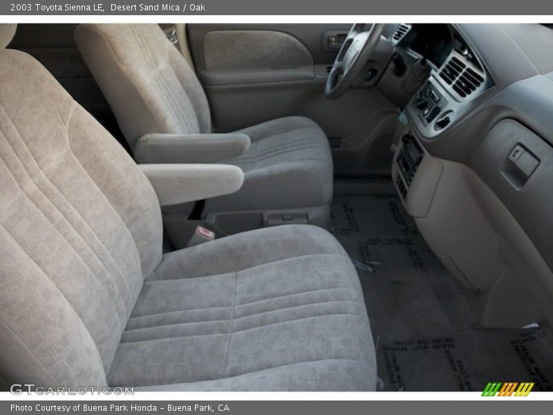 Desert Sand Mica / Oak 2003 Toyota Sienna LE