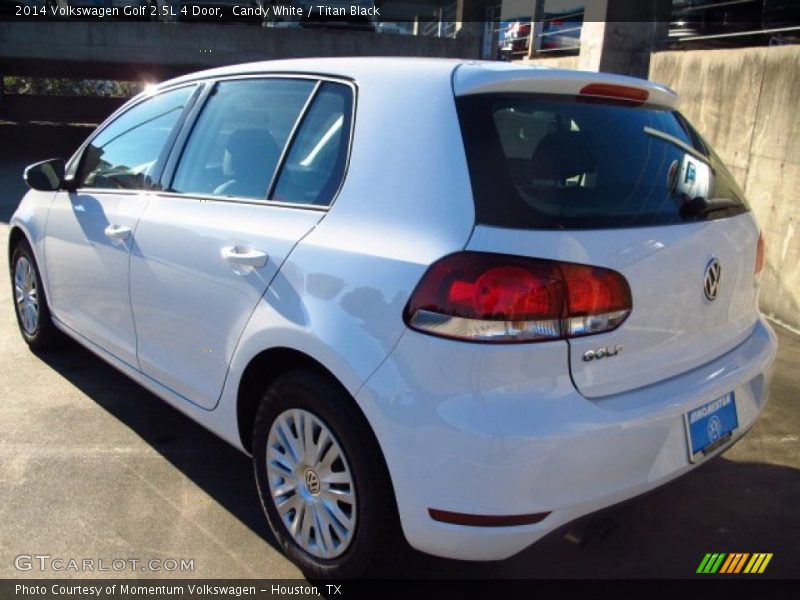 Candy White / Titan Black 2014 Volkswagen Golf 2.5L 4 Door