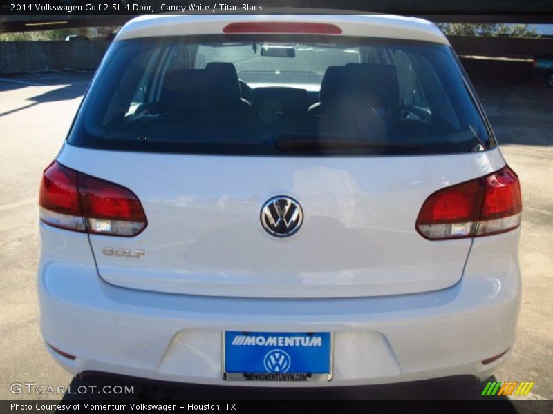 Candy White / Titan Black 2014 Volkswagen Golf 2.5L 4 Door