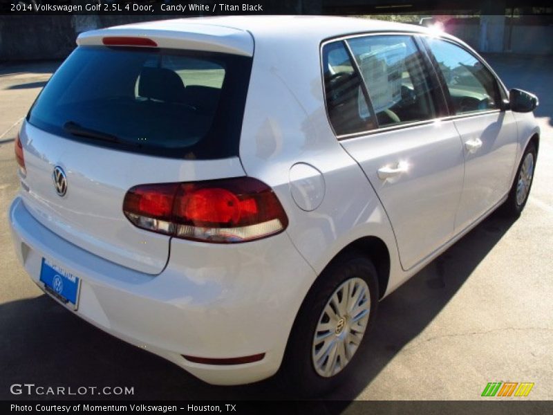 Candy White / Titan Black 2014 Volkswagen Golf 2.5L 4 Door