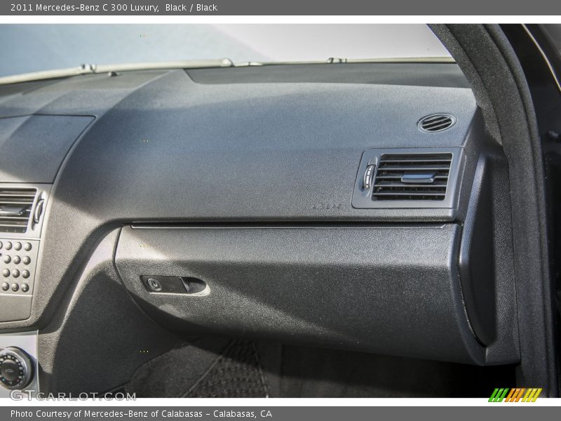 Black / Black 2011 Mercedes-Benz C 300 Luxury