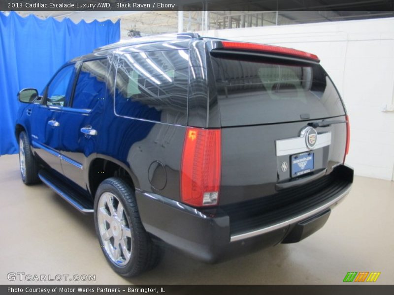 Black Raven / Ebony 2013 Cadillac Escalade Luxury AWD