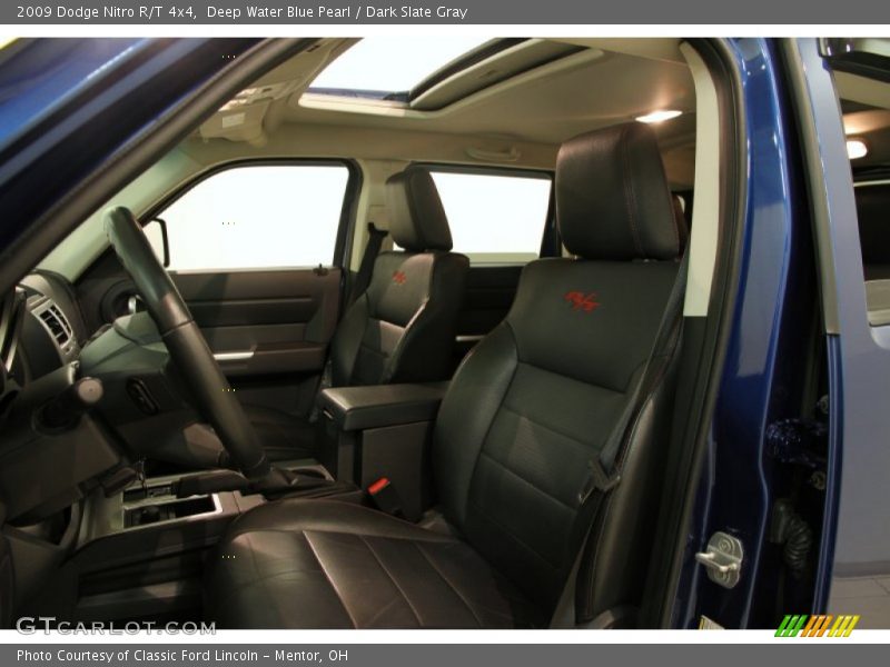 Front Seat of 2009 Nitro R/T 4x4