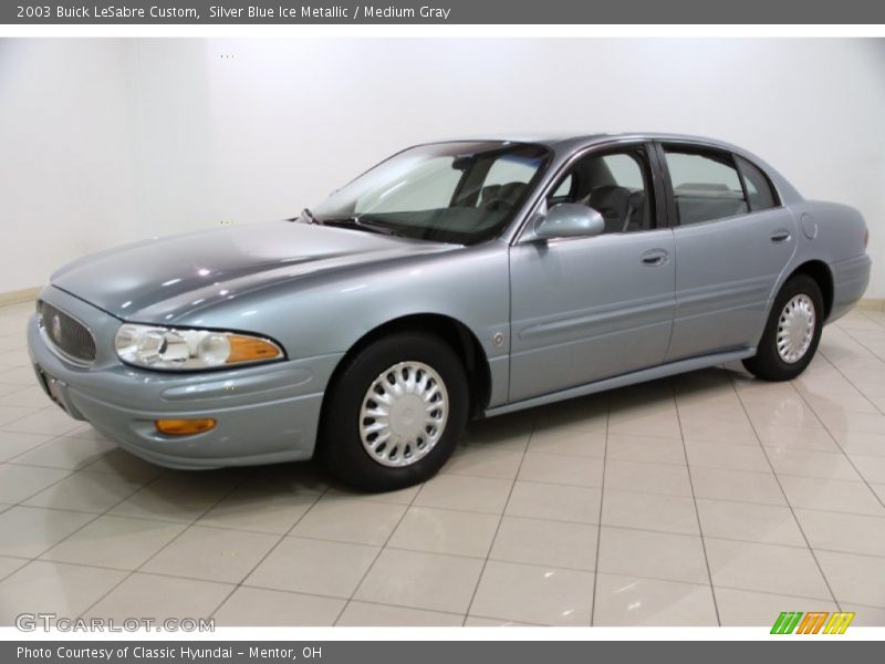 Front 3/4 View of 2003 LeSabre Custom