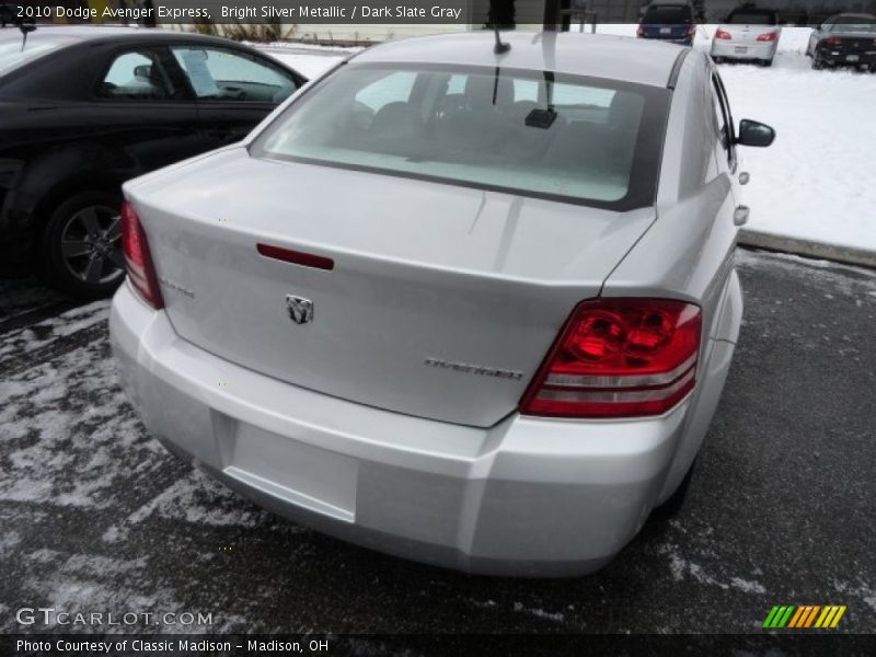 Bright Silver Metallic / Dark Slate Gray 2010 Dodge Avenger Express