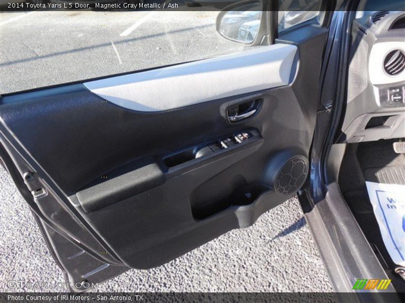 Magnetic Gray Metallic / Ash 2014 Toyota Yaris L 5 Door