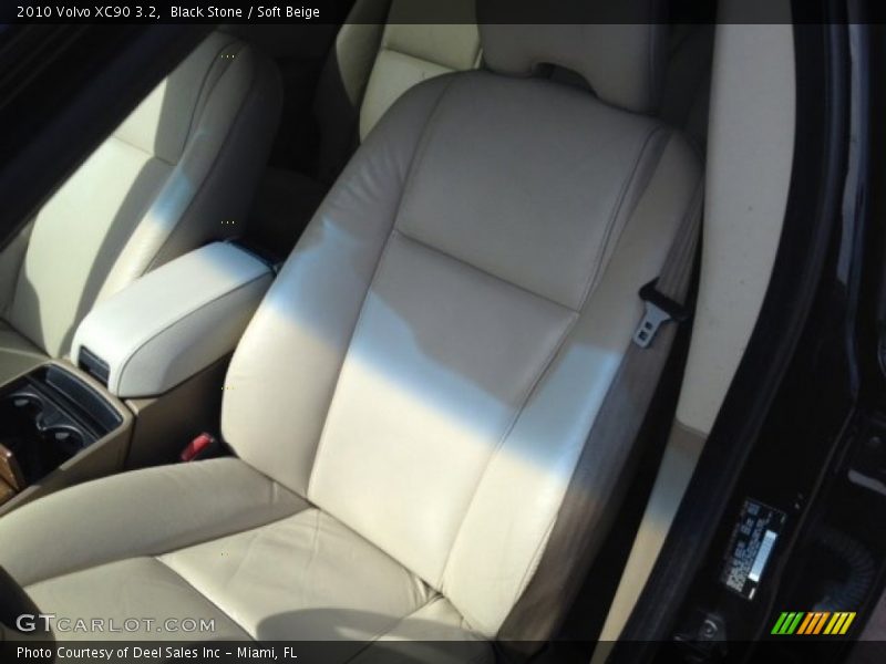 Black Stone / Soft Beige 2010 Volvo XC90 3.2