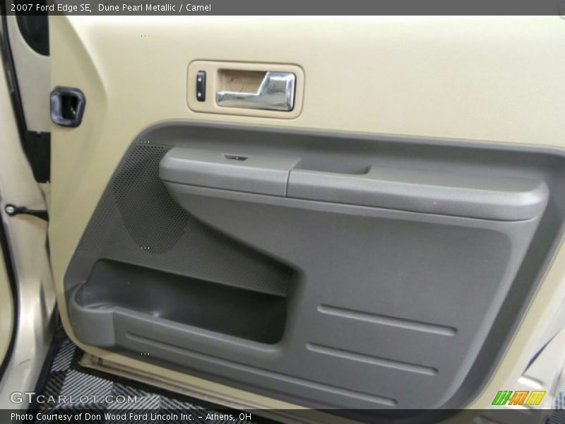 Dune Pearl Metallic / Camel 2007 Ford Edge SE