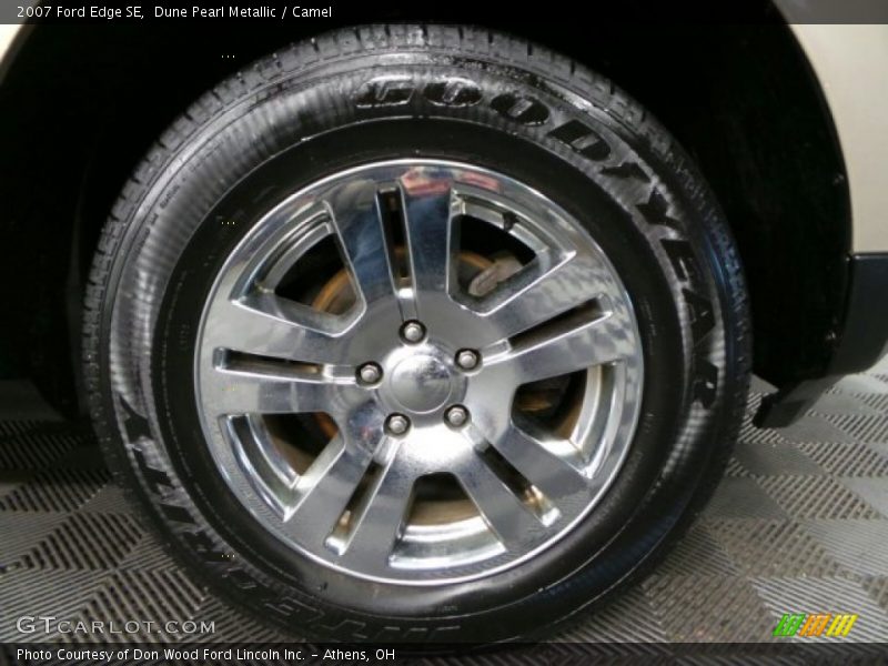 Dune Pearl Metallic / Camel 2007 Ford Edge SE