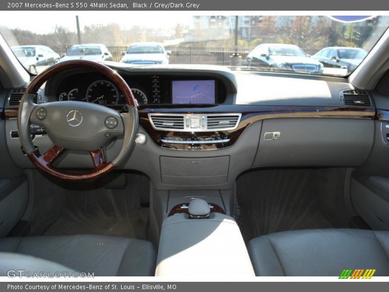 Black / Grey/Dark Grey 2007 Mercedes-Benz S 550 4Matic Sedan