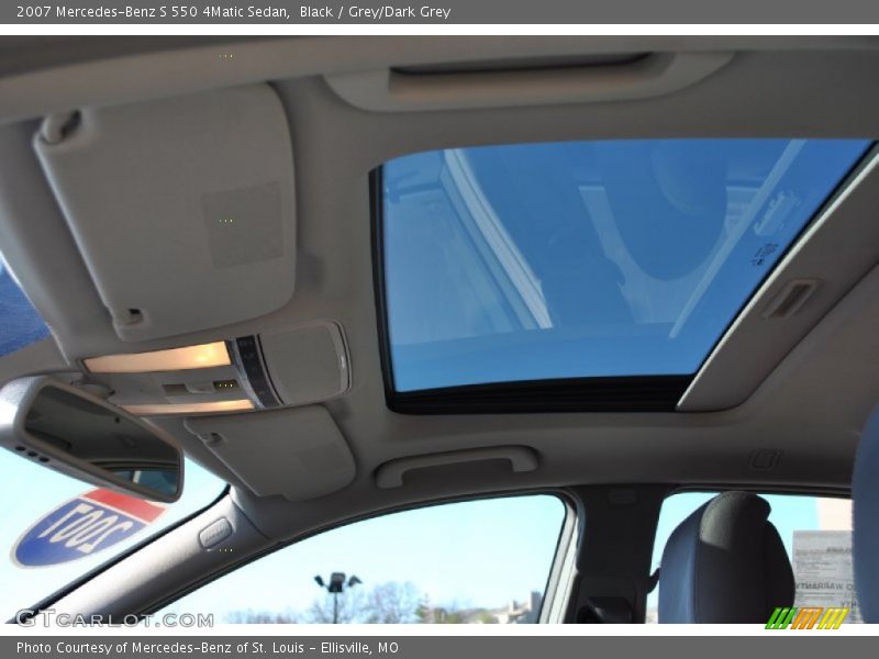 Black / Grey/Dark Grey 2007 Mercedes-Benz S 550 4Matic Sedan