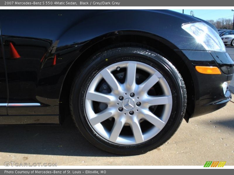Black / Grey/Dark Grey 2007 Mercedes-Benz S 550 4Matic Sedan
