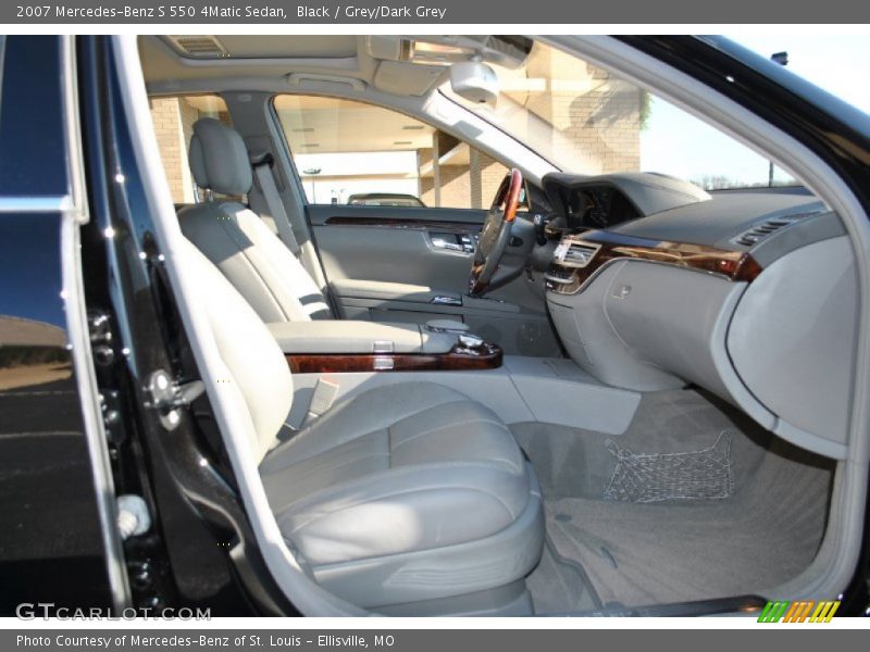 Black / Grey/Dark Grey 2007 Mercedes-Benz S 550 4Matic Sedan