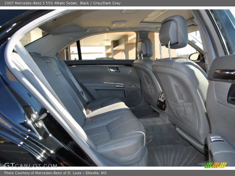 Black / Grey/Dark Grey 2007 Mercedes-Benz S 550 4Matic Sedan
