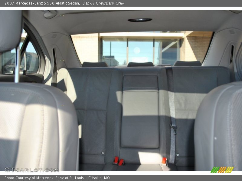 Black / Grey/Dark Grey 2007 Mercedes-Benz S 550 4Matic Sedan