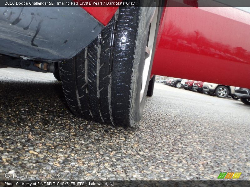 Inferno Red Crystal Pearl / Dark Slate Gray 2010 Dodge Challenger SE