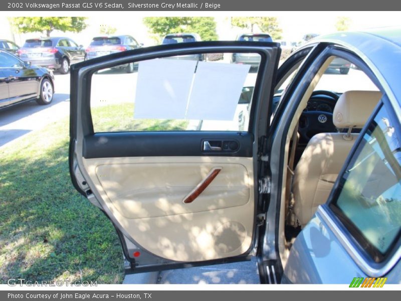 Silverstone Grey Metallic / Beige 2002 Volkswagen Passat GLS V6 Sedan