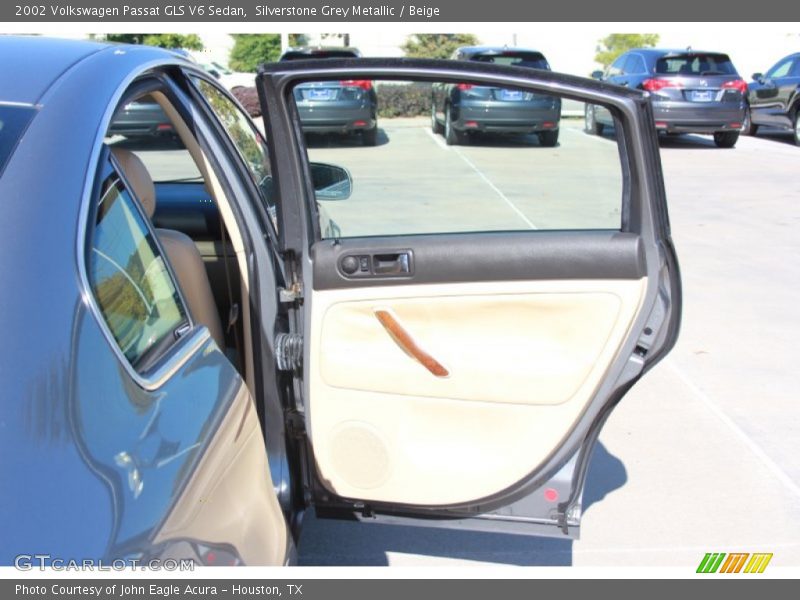 Silverstone Grey Metallic / Beige 2002 Volkswagen Passat GLS V6 Sedan
