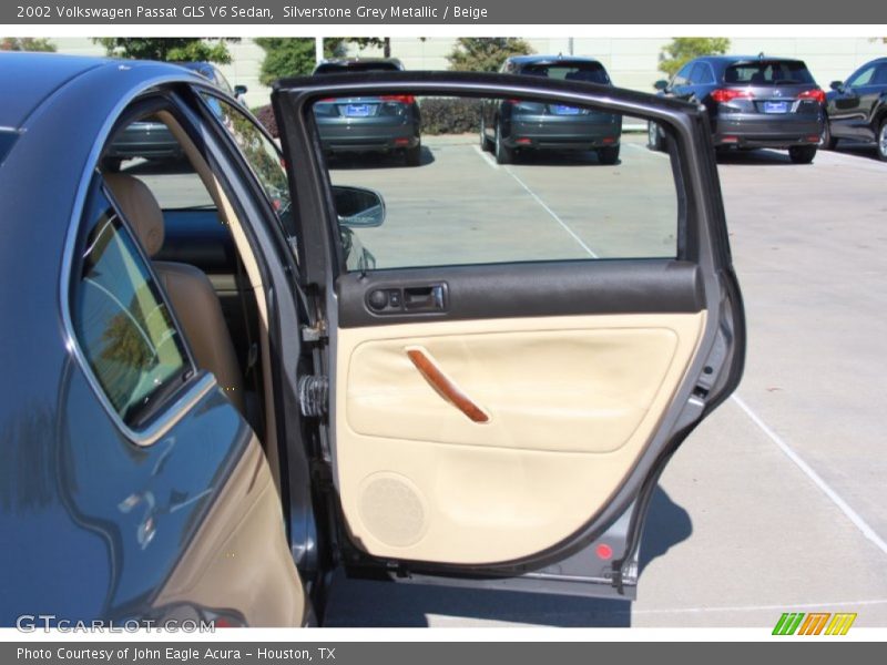 Silverstone Grey Metallic / Beige 2002 Volkswagen Passat GLS V6 Sedan