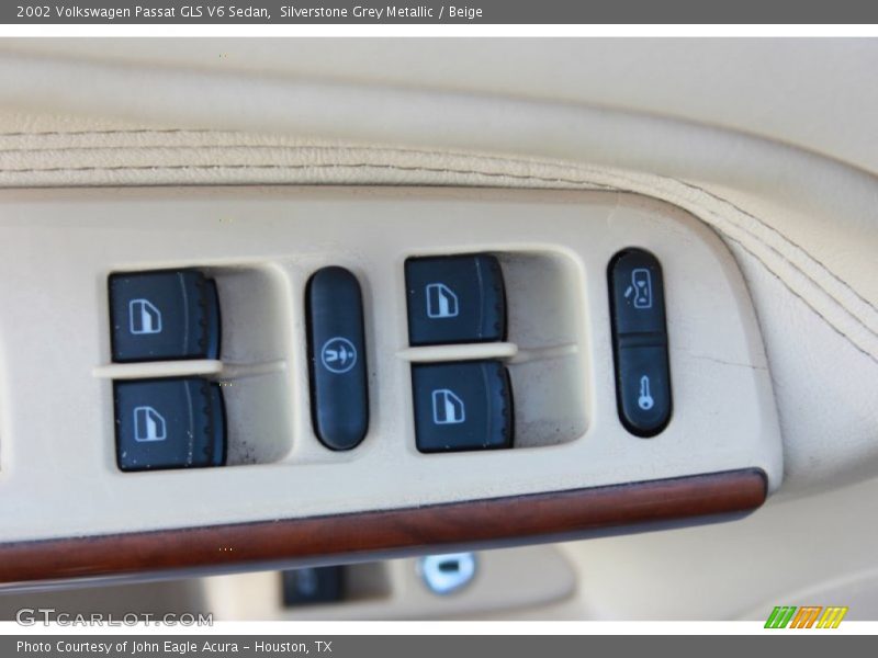 Silverstone Grey Metallic / Beige 2002 Volkswagen Passat GLS V6 Sedan