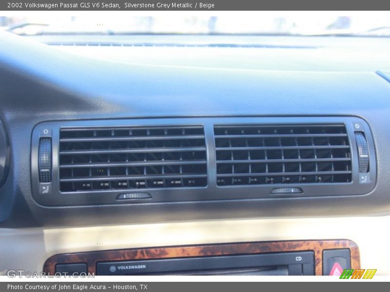 Silverstone Grey Metallic / Beige 2002 Volkswagen Passat GLS V6 Sedan