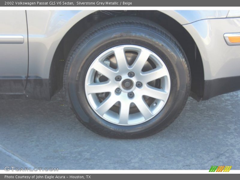 Silverstone Grey Metallic / Beige 2002 Volkswagen Passat GLS V6 Sedan