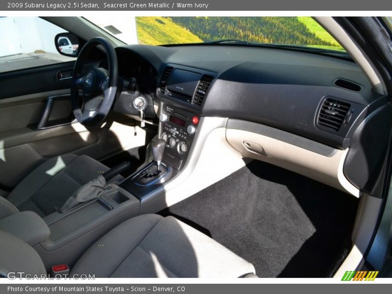Seacrest Green Metallic / Warm Ivory 2009 Subaru Legacy 2.5i Sedan