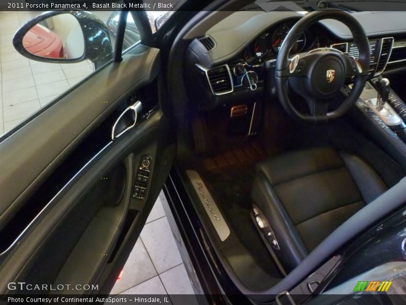 Basalt Black Metallic / Black 2011 Porsche Panamera 4