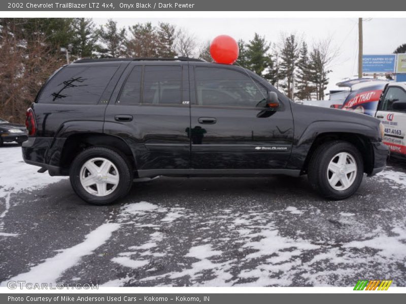 Onyx Black / Dark Pewter 2002 Chevrolet TrailBlazer LTZ 4x4
