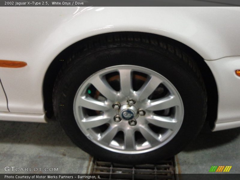 White Onyx / Dove 2002 Jaguar X-Type 2.5
