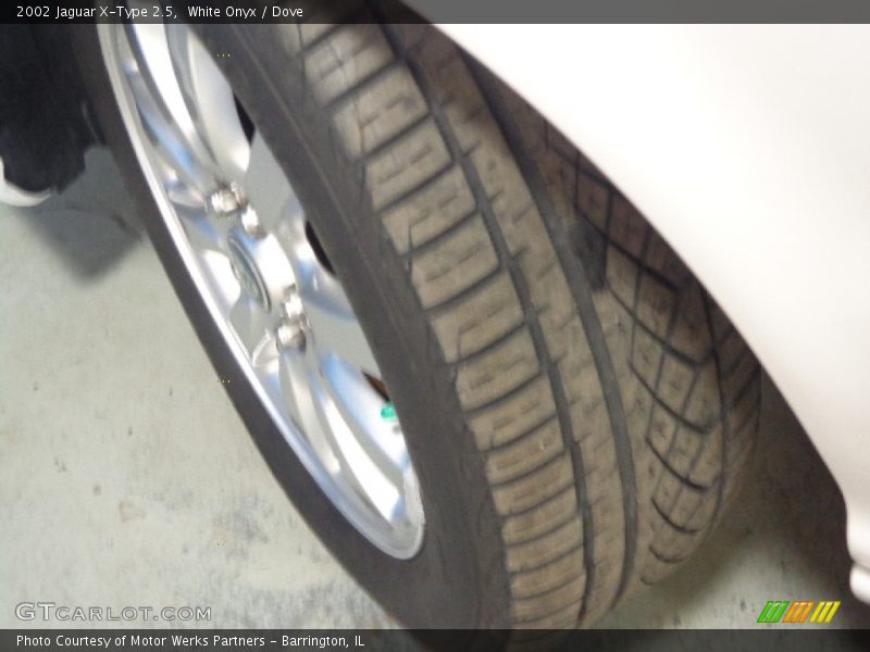 White Onyx / Dove 2002 Jaguar X-Type 2.5