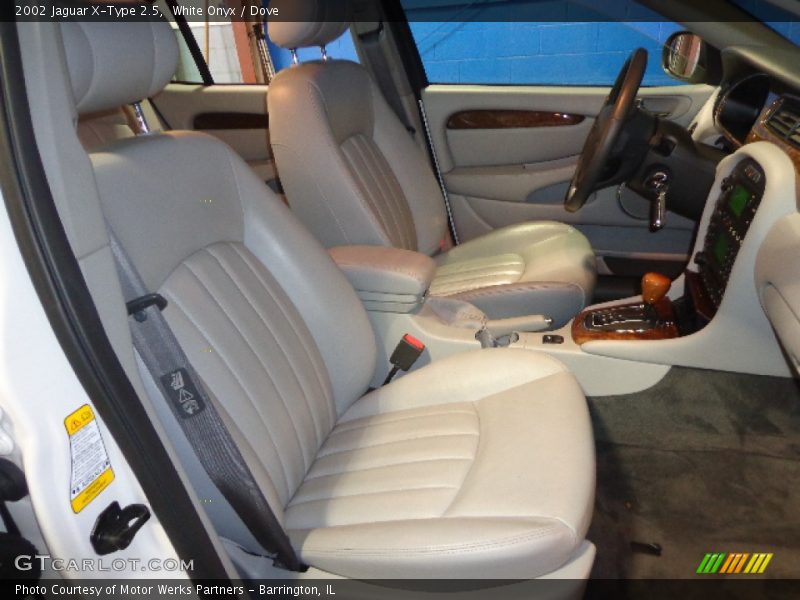 White Onyx / Dove 2002 Jaguar X-Type 2.5