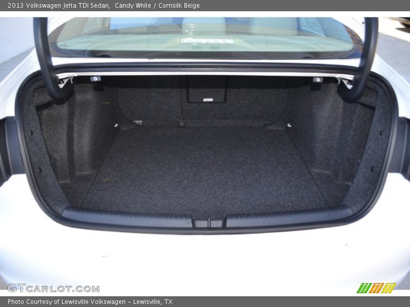 Candy White / Cornsilk Beige 2013 Volkswagen Jetta TDI Sedan