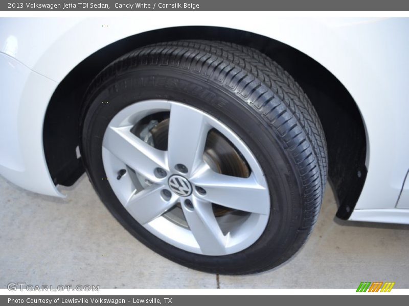Candy White / Cornsilk Beige 2013 Volkswagen Jetta TDI Sedan