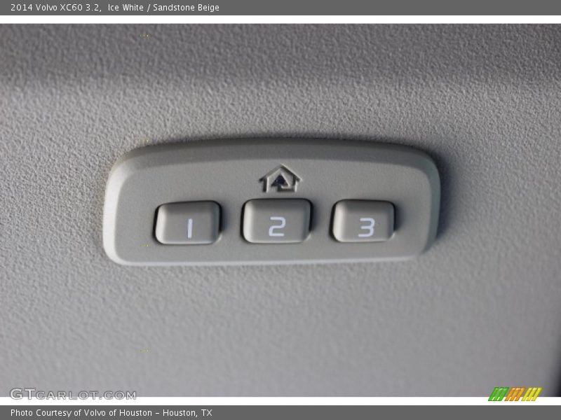 Ice White / Sandstone Beige 2014 Volvo XC60 3.2