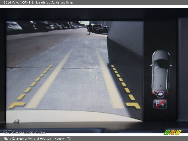 Ice White / Sandstone Beige 2014 Volvo XC60 3.2
