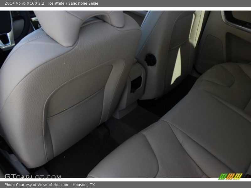 Ice White / Sandstone Beige 2014 Volvo XC60 3.2