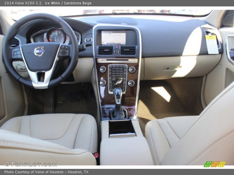 Ice White / Sandstone Beige 2014 Volvo XC60 3.2