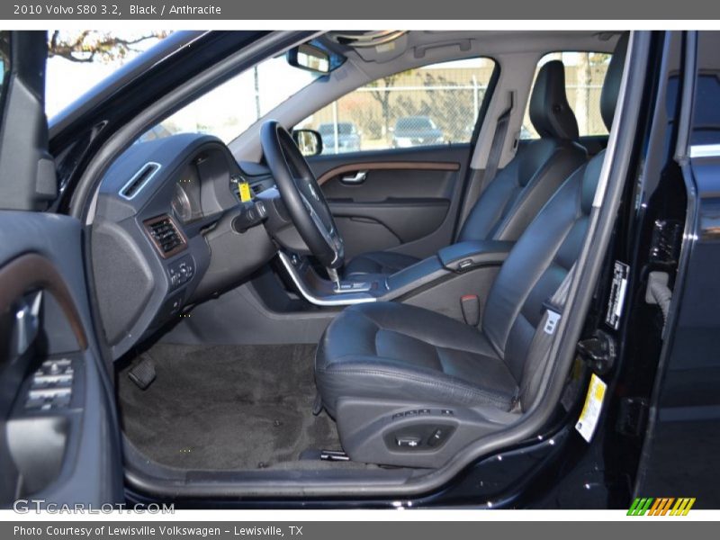 Front Seat of 2010 S80 3.2