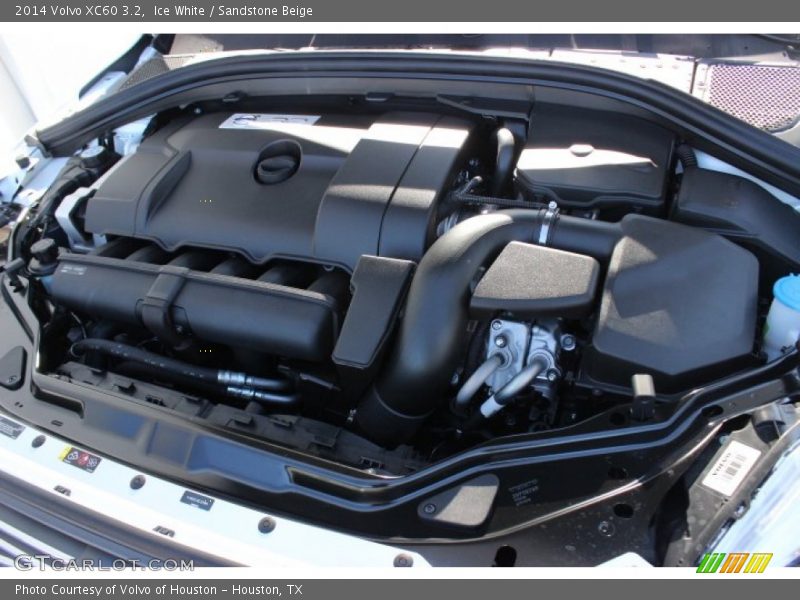 Ice White / Sandstone Beige 2014 Volvo XC60 3.2