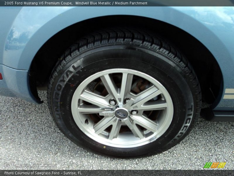 Windveil Blue Metallic / Medium Parchment 2005 Ford Mustang V6 Premium Coupe