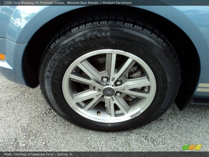 Windveil Blue Metallic / Medium Parchment 2005 Ford Mustang V6 Premium Coupe