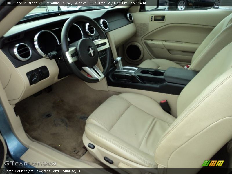 Windveil Blue Metallic / Medium Parchment 2005 Ford Mustang V6 Premium Coupe