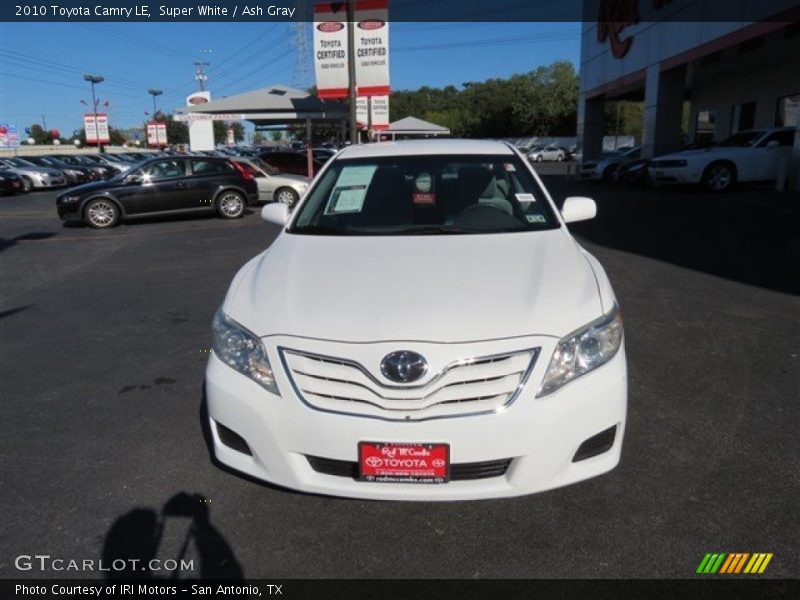 Super White / Ash Gray 2010 Toyota Camry LE