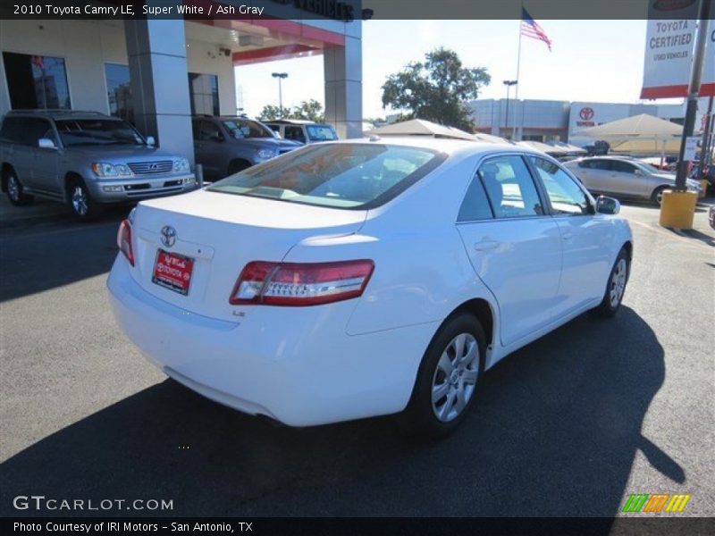 Super White / Ash Gray 2010 Toyota Camry LE