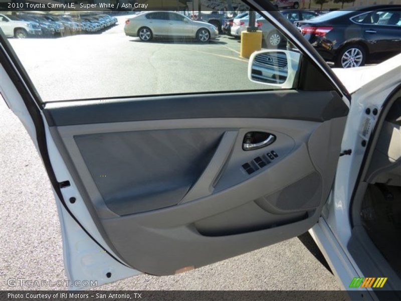 Super White / Ash Gray 2010 Toyota Camry LE