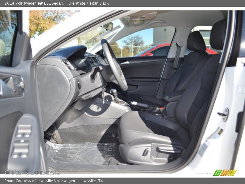 Pure White / Titan Black 2014 Volkswagen Jetta SE Sedan